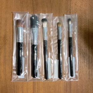 Anastasia Beverly Hills Brush Bundle